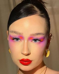 Sup Girl, Pride Makeup, Red Makeup, Dope Makeup, Edgy Makeup, Creative Eye Makeup, Vegan Gifts