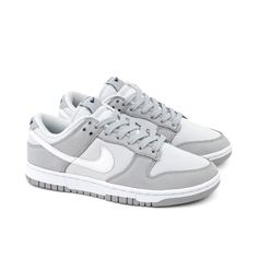 Nike Shoes Women White, Patike Nike, Trading Terms, Nike Products, Nike Air Shoes, Nike Sneakers Women, Cute Nikes