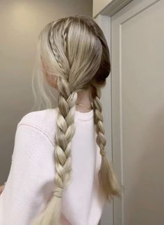 Cute Waitress Hairstyles, Waitress Hairstyles, Hairstyle Video, Travel Hairstyles, Stunning Hairstyles, Hairstyle Inspiration, Pigtail Braids, Peinados Fáciles Para Cabello Corto