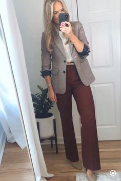 J Crew Business Casual, Plaid Shirt Work Outfit Business Casual, Hr Work Outfits, Plaid Blazer Outfit Women Work, Trouser And Blazer Outfit, Plaid Blazer Outfit Work, Fall Blazer Outfits For Women, Work Pants Women Office Wear, Fall Business Outfits For Women