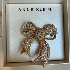 Approximately 2” X 2.5” Gold Tone Holiday Formal Jewelry Brooch, Holiday Formal Brooch Jewelry, Formal Holiday Brooch Jewelry, Anne Klein, Brooches, Gold Tones, Women Jewelry, Glass, Gold