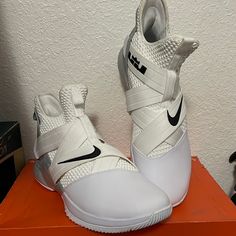 Lebron Soldier Size 17 Brand New Box Demage White Slip-on Basketball Shoes For Sports, Nike Slip-on Basketball Shoes, Lebron Block Iguodala, Lebron Witness 6 Coconut Milk, Nike Slip-on Synthetic Basketball Shoes, Lebron 17 Shoes, Lebron 13 Ambassador, Nike Air Monarch Iv, Lebron 17