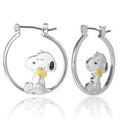 Celebrate the classic friendship of Snoopy and Woodstock with these adorable enamel hoop earrings. Featuring Snoopy hugging Woodstock, these charming earrings bring a playful touch to any outfit, perfect for fans of the Peanuts gang who want to showcase their love for these beloved characters. Snoopy Merchandise, Character Jewelry, Snoopy Items, Snoopy Gifts, Timeless Brand, Cute Cartoon Characters, Earring Trends, Peanuts Gang, Hoop Earring Sets