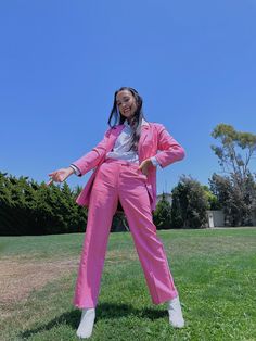 Fine Line Harry Styles Outfit, Harry Styles Pink Outfit, Harrys House Outfit Ideas, Harry Styles Pink Suit, Harry Styles In Pink Suit, Harry Styles Lot 2021 Outfits