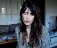 Secret Hipster: Jeanne Damas Shades Of Brunette, Winter Hairstyles, Hair Envy, Mode Inspiration