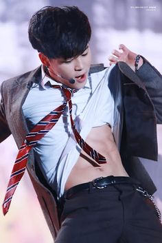 25  Heart Stopping Times BTS’ Jimin Revealed His Abs That Should Be in Your Vault Jimins Abs, Jimin's Abs, Park Jimin Bts Wallpaper, Dream Concert, Jimin Mochi, Park Jimin Cute, Bts Cute, Jimin Park, Jungkook Abs