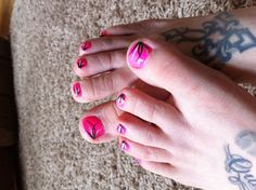 Toe Nails Design Ideas, Toenail Polish Designs, Halloween Toe Nails, Prom Nails French, Pinterest Cute, Prom Nails Red, Nails Design Ideas, Pedicure Colors