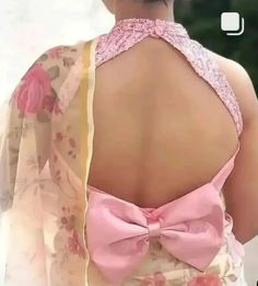 Fashion Saree Blouse, Bow Design Blouse, Blauj Design, Designer Blouse Ideas, Bow Designs, Shreya Ghoshal, Blouse Ideas, Thats All