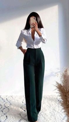 Ținute Business Casual, Smart Casual Work Outfit, Work Outfit Office, Casual Work Outfits Women, Stylish Work Attire, Professional Outfits Women, Office Outfits Women, Fashion Fail