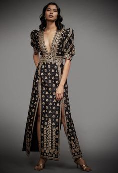 Black Embroidered Dress, Ritu Kumar, Indian Dresses Traditional, Traditional Indian Outfits, Stylish Party Dresses, Indian Dress, Party Wear Indian Dresses, Indian Fashion Designers, Lehenga Designs