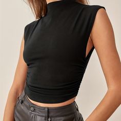 Plain Crop Tops, Mock Neck Tank Top, Turtle Neck Crop Top, Solid Tank Tops, Fitted Turtleneck, Top Streetwear, Solid Clothes, Sleeveless Vest, Black Crop Tops