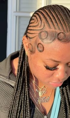 Designer Feed In Braids, Straight Back Design Braids, Straight Back Cornrows With Designs, Designer Cornrows, Straight Back Braids Cornrows Hairstyles, Alicia Keys Cornrows, Learning To Braid, Different Styles Of Braids