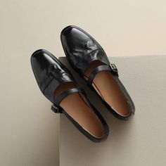 Handmade Leather Mary Jane Flats Ballerina Shoes in Black/Brown – DwarvesShoes Classic Romantic Style, Clothes Details, Leather Mary Jane Flats, Mary Janes Shoes, Summer Office, Oxford Boots, Ballerina Shoes Flats, Women Flats, Mary Jane Shoes Womens