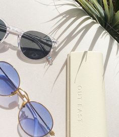 Sunglasses Flatlay, Sunglass Photography, Creative Sunglasses, Italian Sunglasses, Sun Glass, Top Sunglasses, Sunglasses Polarized