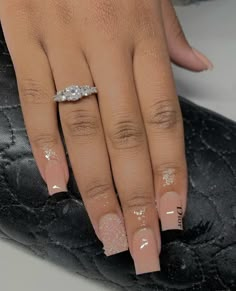 Cute Tip Nails Designs, Mistral Nail Ideas, Milky White Nails With Rhinestones On Ring Finger, Medium Cute Nails Black Women, Medium Short Acrylic Nails Designs, Short Bday Nails Ideas, Short Acrylic Nails For Braiders, Nails No French Tips, Short Nude French Tip Nails