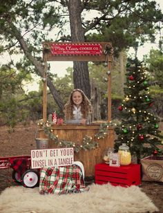 Christmas Mini Sessions Outdoor, Christmas Shoot, Christmas Mini Sessions, Christmas Backdrops, Christmas Photography, Christmas Photoshoot