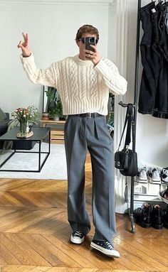 What to wear to a 90s party | Best 90s Fashion Inspired Outfits Ideas High Street Fashion, Fall Outfits Men, Neue Outfits