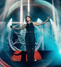 #olisykes #oliversykes #bringmethehorizon #bmth #band #concertphotography Emo Band, Bad Omens, Alternative Metal