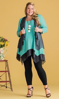 Scottsdale Tunic with Vest Set / MiB Plus Size Fashion for Women / Spring Fashion  http://www.makingitbig.com/product/5162 Tunic Dress Outfit, Outfit Ideas For Plus Size, Vest Set, Plus Size Beauty, Dress Outfit, Fashion Mode