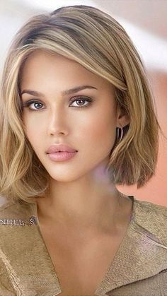 Wavy Hair Extensions, Stacked Bob Haircut, Peinados Fáciles Para Cabello Corto, Bob Haircuts For Women, Short Blonde, Bob Haircuts, Blonde Beauty, Top 50, Hair Dos