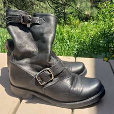 See Photos For Wear Frye Veronica Short, Frye Veronica, Short Booties, Frye Shoes, Size 6, Women Shoes, Women Shopping, How To Wear, Quick Saves