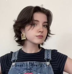 Non Binary Hair, Non Binary Haircuts, Cute Short Hair, Shot Hair, Androgynous Hair, Short Grunge Hair, Really Short Hair, Hair Inspiration Short, Shot Hair Styles