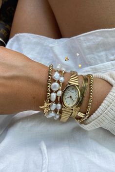 Xoxo Jewelry, Gold Girl, Dope Jewelry, Classy Jewelry, Jewelry Essentials, Jewelry Lookbook, Stacked Jewelry, Girly Jewelry, Dream Jewelry