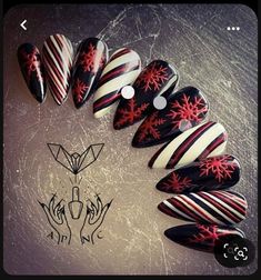 Black Christmas Nails Stiletto, Holiday Goth Nails, Goth Christmas Nails Black, Red And Black Christmas Nails Design, Black And Red Nails Christmas, Christmas Gothic Nails