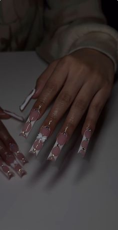 Ongles Bling Bling, Drip Nails, Dope Nail Designs, Exotic Nails, White Nail Designs