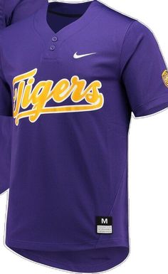 Collegiate Sports Tops With Embroidered Logo, Nike Collegiate Jersey With Team Name, Nike Team Spirit Baseball Jersey With Team Logo, Collegiate Sports Tops With Baseball Collar, Nike Baseball Jersey For Sports, Nike Baseball Jersey For Fan Gear, Nike Collegiate Jersey With Team Logo, Nike Game Day Baseball Jersey, Nike Team-colored Baseball Jersey With Team Logo