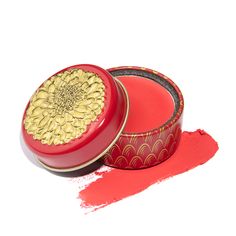 ABOUT Delivered in the most beautiful (and reusable!) vintage-inspired gold and red tin, Besame rouge is the art of blush mastered over time. This concentrated Apricot Cream Rouge gives a perfectly peachy-orange shade with just a hint of coral. Our unique highly-pigmented cream formula swipes effortlessly onto both lips and cheeks, delivering a natural, weightless flush with just a finger. Highly pigmented, easy-to-blend, long-wearing matte finish Works flawlessly on both cheeks and lips Vintage 1940s Makeup, Makeup History, Besame Cosmetics, Best Red Lipstick, Oil Free Vegan, Vintage Makeup, Vegan Makeup, It Goes On, Makeup Brands