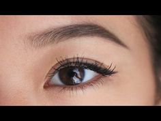 Learn how to draw eyebrows naturally with these step-by-step tutorials for beginners and products that will take your brows from good to great! Anastasia Clear Brow Gel, Beauty Hacks Eyelashes, Plucking Eyebrows, Brow Tutorial