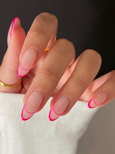 Kutek Disney, Casual Nails, Pink Nail, Oval Nails, Design Geometric, Pretty Acrylic Nails, Dope Nails