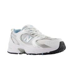 Adapting A Classic Style For Growing Feet, This Sneaker Delivers Comfort From School To Weekend Fun. Basket New Balance, New Balance Store, Sneaker New Balance, Zapatillas New Balance, London Marathon, Runner's World, Modern Tech, Wide Heels, Synthetic Rubber