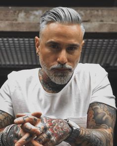 Men’s Haircuts With Long Beards, Mens Quiff Hairstyles, Mens Grey Hair, Mens Grey Hairstyles, Silver Fox Hair, Silver Hair Men, Older Men Haircuts, Older Mens Hairstyles, Tattooed Men