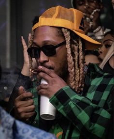 Future Hendrx 21 Savage Rapper, Future Pluto, Men Streetwear Outfits, Future Concert, Future Album, Future Rapper, Rap Music Quotes, Y2k Profile Picture, 90s Fashion Men