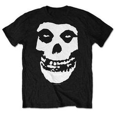 Pinterest Skull Tee Shirts, Skul Shirt, Skull Screen Print T-shirt For Concerts, Alternative Distressed Halloween T-shirt, Rocker Distressed T-shirt For Concert, Punk Skull Print T-shirt For Concerts, Punk Style T-shirt With Skull Print For Concerts, Punk Style Skull Print T-shirt For Concerts, Rock Style Skull Print T-shirt