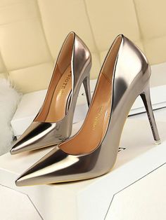 Pointed-Toe Shallow Cut Solid Color Pumps Scarpin Salto CHAMPAGNE-US 6 | EU 36 2/3 | UK 4 | CN 36 Metallic Heels For Fall, Fitted Gold Heels For Fall, Champagne, Pumps, Solid Color, Quick Saves, Clothes, Color