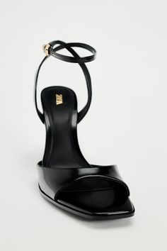 PATENT EFFECT HEELED SANDALS - Black | ZARA United States Zara Elegant Patent Leather Heels, Zara Black Sandals With Heel Strap, Zara Black Open Toe Heels, Zara Open Toe Heels With 4-inch Heel, Zara Black Sandals With 4-inch Heel, Hak Tinggi, Black Strappy Heels, Leather High Heels, Black Sandals Heels