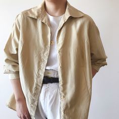 90s button down blouse, light golden color. Has a slight wrinkle effect (please see detail pictures) Great vintage condition Material: 100% silk label size 16w. Model is 5'5'', 128 lbs, usually US size 5 Flat measurements: bust: 24'' (48'' around) length: 25'' Follow us on Instagram (oldgemvintage) for more choices! Please ask me about international combined shipping.  Please check the flat measurements before purchase since all sales are FINAL. Except it is mistake on my part, in which case I w Capsule Wardrobe Plus Size, Wardrobe Plus Size, Silk Duster, Blouse Silk, Golden Color, Silk Shirt, Vintage Silk, Silk Top, Silk Blouse