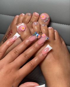 nails , inspo , acrylic, flower , nails , spring , summer , toes , bling , french tip Shorties French Nails, Short Natural Hair Ponytail Styles, Cardi B Duck Nails, Baddie Bling Nails Short, Duck Nails Black Women, Tapered Duck Nails, Duck Tip Acrylic Nails, Bling Toe Nails, Baddie Short Nails