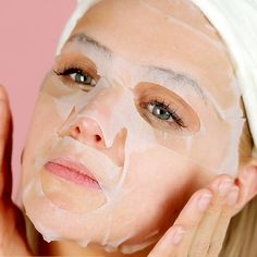 The name says it all! Get your glow on with this 2 step mask that gets your face from dull to bright in just 15-20 minutes. Mask uses a Cupra sheet and is packed with ingredients that make your skin glow from within while also offering soothing benefits. Key ingredients & benefits: Niacinamide - improves the appearance of enlarged pores, uneven skin tone, and strengthens the surface of your skin. Aloe extract - soothes and hydrates the skin with its anti-inflammatory properties Dry Scaly Skin, Soothing Face Mask, Reduce Eye Bags, Acne Redness, Scaly Skin, Natural Glowing Skin, Glow Mask, Skin Patches, Skin Glow