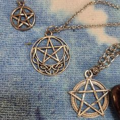 3 different styles to choose from, light or heavy chain, and magnetic or lobster clasp. Message your preference(s) or necklace style will be random. Pentacle Necklace, Star City, Heavy Chain, Lobster Clasp, Different Styles, Necklace Etsy, Tools, Chain, Stars