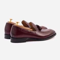 Dress up your casual look. Several decades ago an innovative shoemaker transformed the traditional Oxford into what we know today as the tassel loafer. The upper was formed from a wholecut piece of leather, with a distinct apron toe. The lace stay disappeared, and leather laces weaved through the topside. The entire construction was literally pulled together by the iconic tassels at the front. This sophisticated slip-on took the world by storm, and hasn’t let go since. Whether you’re taking it e Slip-on Tassel Loafers With Leather Sole For Galas, Galas Slip-on Tassel Loafers With Leather Sole, Gala Slip-on Tassel Loafers With Brogue Detailing, Tassel Loafers With Brogue Detailing For Galas, Goodyear Welted Slip-on Tassel Loafers With Round Toe, Semi-formal Italian Tassel Loafers With Plain Toe, Timeless Italian Tassel Loafers, Wingtip Tassel Loafers With Rubber Sole For Galas, Timeless Goodyear Welted Plain Toe Tassel Loafers