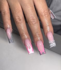 Pink Acrylic Base Nails Designs, Short Nail Designs Spring 2023 Square, Medium Length Nail Inspo Acrylic, Nice Acrylic Nails Design, Freestyle Medium Acrylic Nails, Light Pink Freestyle Nails, Cute Nails Acrylic Baddie, Sza Singer Inspired Nails, Cute Nail Sets Medium