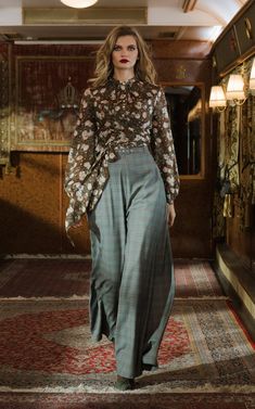 Fall Runway Fashion, Souvenir Collection, Fall Runway, Lena Hoschek, Skandinavian Fashion, National Dress, Trendy Fall Outfits, 70s Style, Looks Vintage