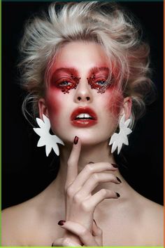 Fashion Editorial Makeup, Drag Make-up, Makeup Photo, Avant Garde Makeup, Cool Makeup Looks, Red Makeup, Creative Makeup Looks, Beauty Shoot