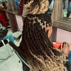 Blue Toe Nails, Twists Hairstyles, Braiding Hairstyles, Braids Ideas, Spring Twists, Art Of Seduction, Hair Braiding, Natural Hair Updo, Hair Braids