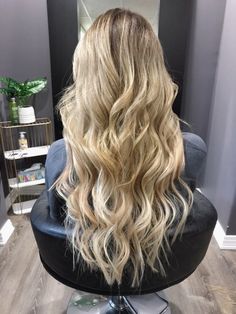 Blonde Hair Loose Curls, Lose Hair Curls, Curled Hairstyles Long Hair, Soft Long Curls, Wedding Hair Down With Curls Beach Waves, Curled Hair With Straight Ends, Prom Curled Hairstyles, Utah Curls Long Hair, Cute Hairstyles Curled