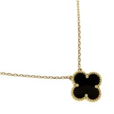 Used Van Cleef & Arpels Alhambra Necklace, 18k Yellow Gold X Onyx Flower, Approx. 6g, Alhambra, Women's (Sku: Gzl13ja8) === General === Brand : Van Cleef & Arpels === Design === Necklace Type : Necklace Gender : Women Material : Yellow Gold (18k) Color : Yellow Gold Stone : Onyx === Size === Neck Circumference : 37.5 Cm - 42 Cm / 14.76'' - 16.53'' === Included Items === Accessories : Box Accessories Notice : Before Purchasing, Please Refer To The Images Of The Accessories Included With The Item. === Condition === Condition : Used (Like New) Ranking : Rank Sa Used - Hardly Any Traces Of Usage Nice Item Or Refurbished Item Seller Ranking : Rank Sa Overall Scratches : Insignificant O Van Cleef Arpels Alhambra Necklace, Alhambra Necklace, Box Accessories, Accessories Box, Gold Stone, Van Cleef Arpels, Van Cleef, Luxury Branding, Onyx